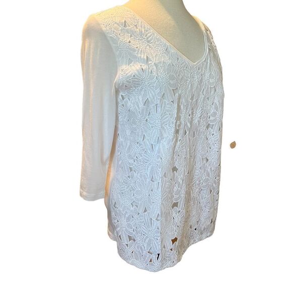 J Jill White Overlayed Appliquéd 3/4 Sleeve Top V-scooped Neck Line size Medium - Picture 6 of 9